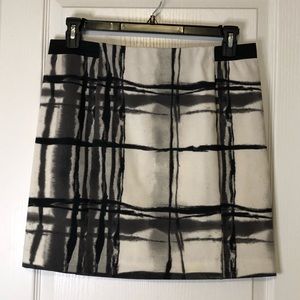 *CLEARANCE SALE* Vera Wang Skirt Sz L